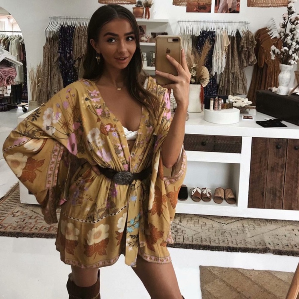 SOLD OUT Vintage Golden Floral Boho Kimono Robe Wrap Top - Picture 2 of 8